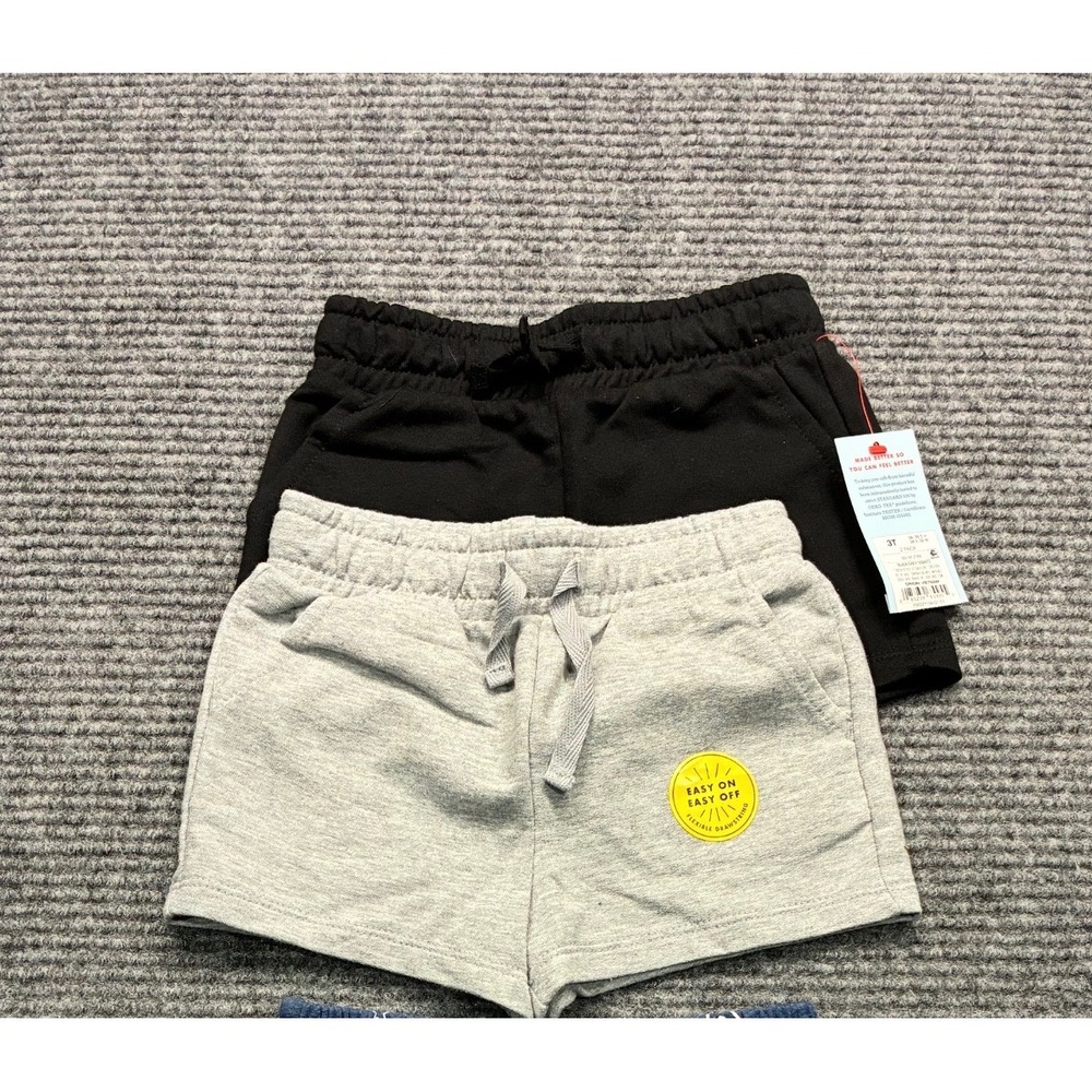 Cat & Jack Marvel Kids Shorts 3T Black Gray Star Blue 3 Pk Casual Summer Minimal - Picture 2 of 7